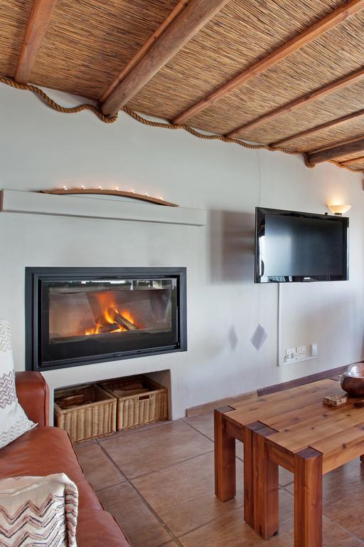 Whale Huys Luxury Oceanfront Eco Villa Gansbaai Zewnętrze zdjęcie