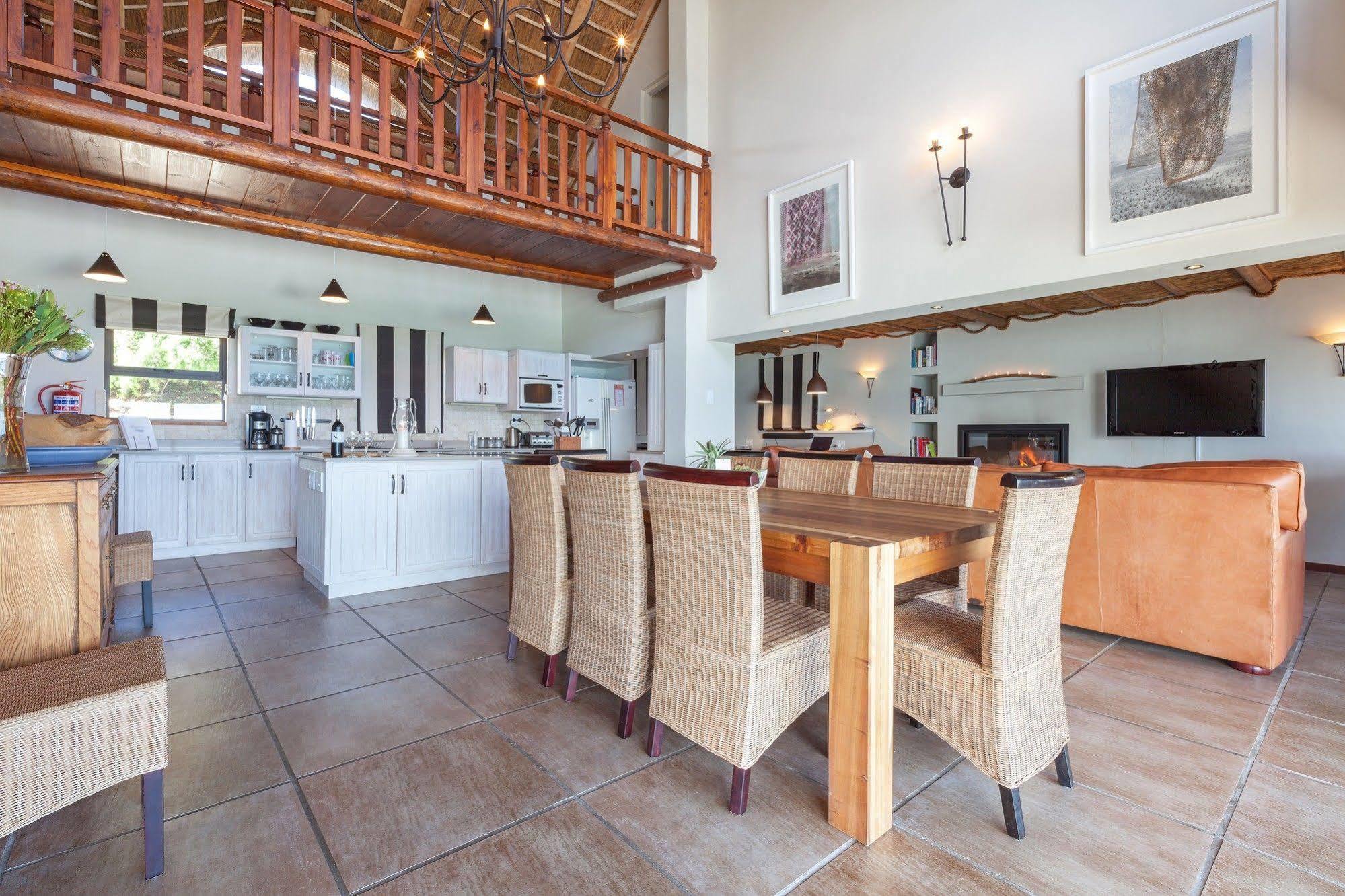 Whale Huys Luxury Oceanfront Eco Villa Gansbaai Zewnętrze zdjęcie